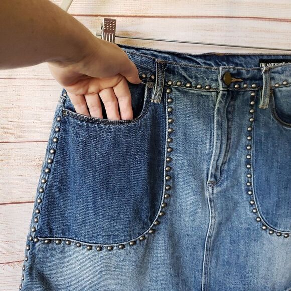 Blank NYC 100% Cotton Studded Denim A-Line Mini Skirt - Picture 2 of 12